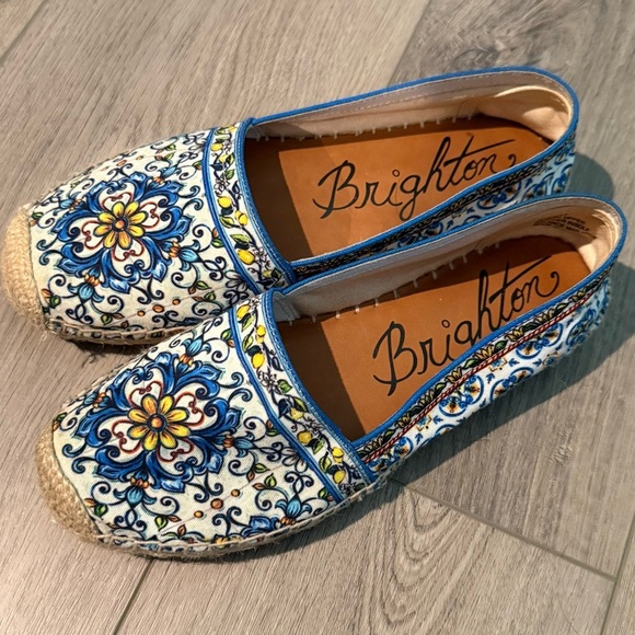Brighton Blue and Yellow Espadrilles Floral Lemony Size 8 - Picture 1 of 9